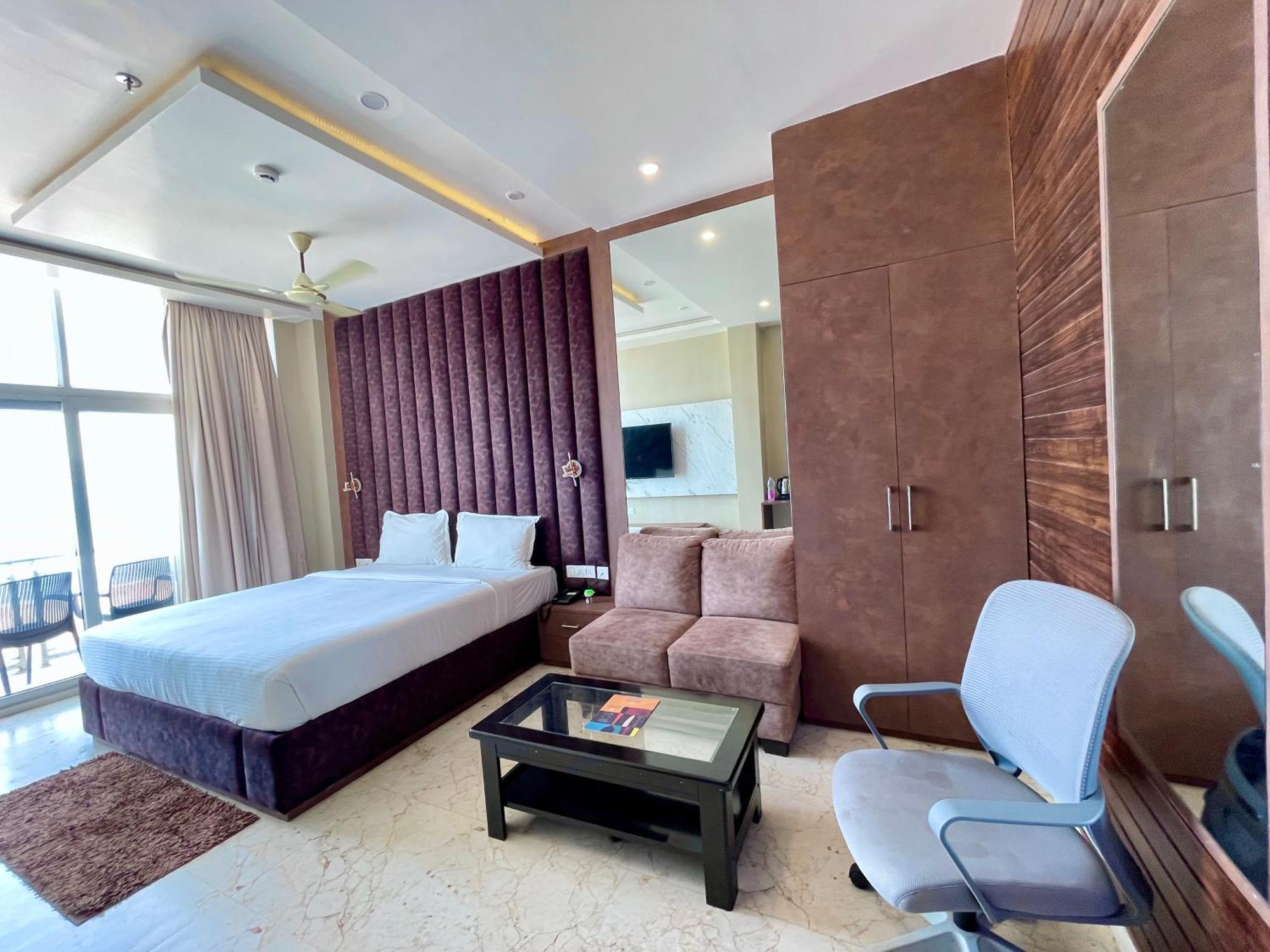 Hotel Tbs In Puri Eksteriør billede